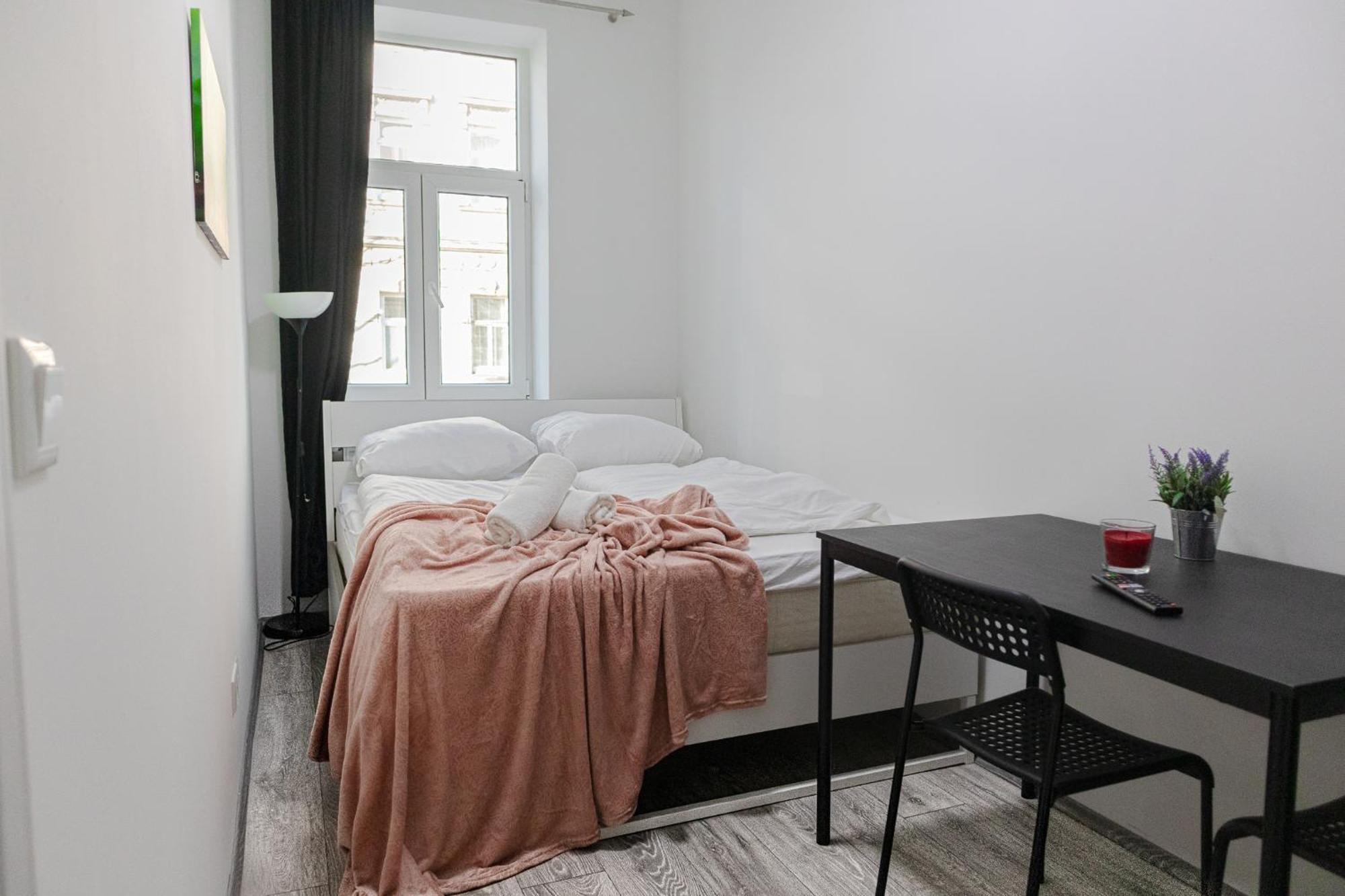 וינה Affordable 5-Br Shared Apartment / Enkplatz U3 Getaway מראה חיצוני תמונה